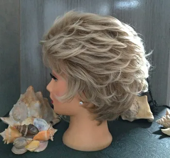 Модный короткий светлый кудрявый синтетический парик для женщин с распущенными волнистыми волосами 