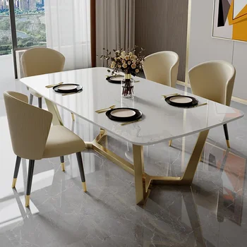 Современная роскошная комбинация обеденного стола и стула из каменной плиты в итальянском минималистичном стиле, небольшая квартира прямоугольной формы, светлая