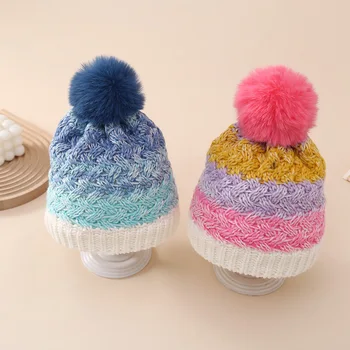 Детская шапочка из флиса в цветную полоску для детей 1-3 лет, мягкая и легкая Контрастная по цвету Вязаная шапка с плюшевым помпоном, зимняя шапка
