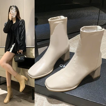 Роскошные брендовые женские бежевые ботильоны на высоком каблуке 2023 Зимние женские ботинки Челси с квадратным носком Высококачественные короткие ботинки